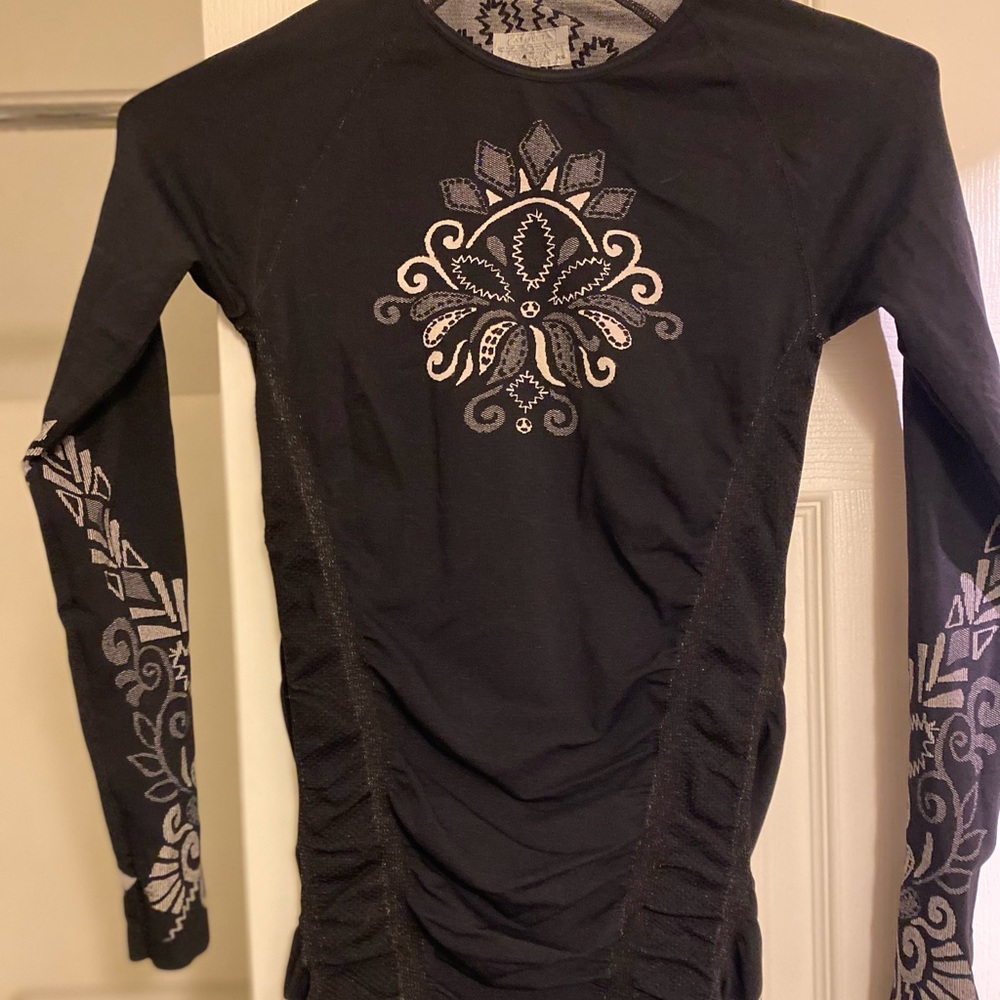 Athleta top